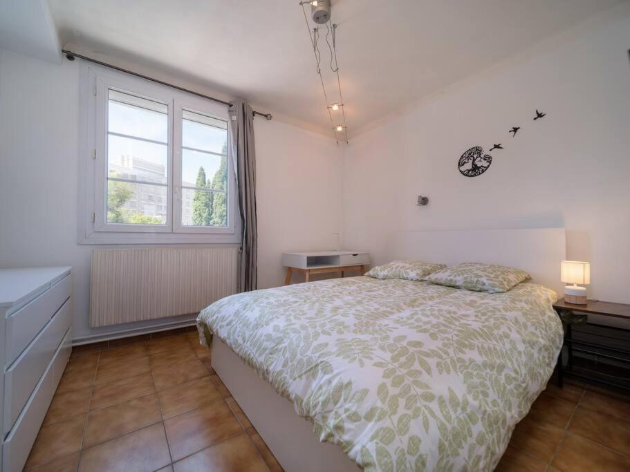Appartement Tout Equipe Traversant 6 A 8 Couchages Marseille Extérieur photo