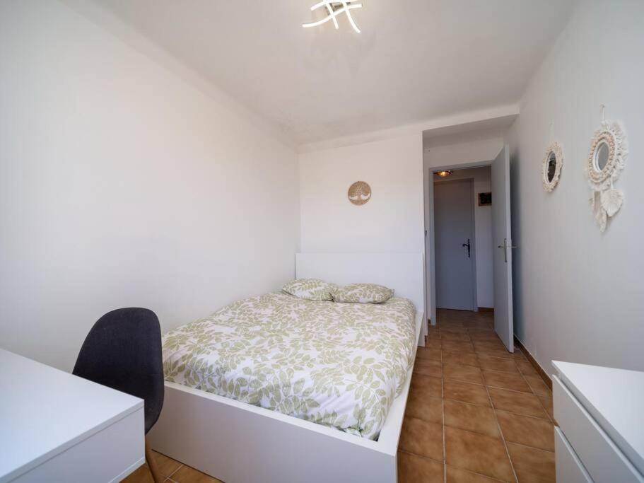 Appartement Tout Equipe Traversant 6 A 8 Couchages Marseille Extérieur photo