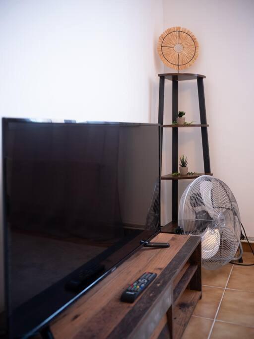 Appartement Tout Equipe Traversant 6 A 8 Couchages Marseille Extérieur photo
