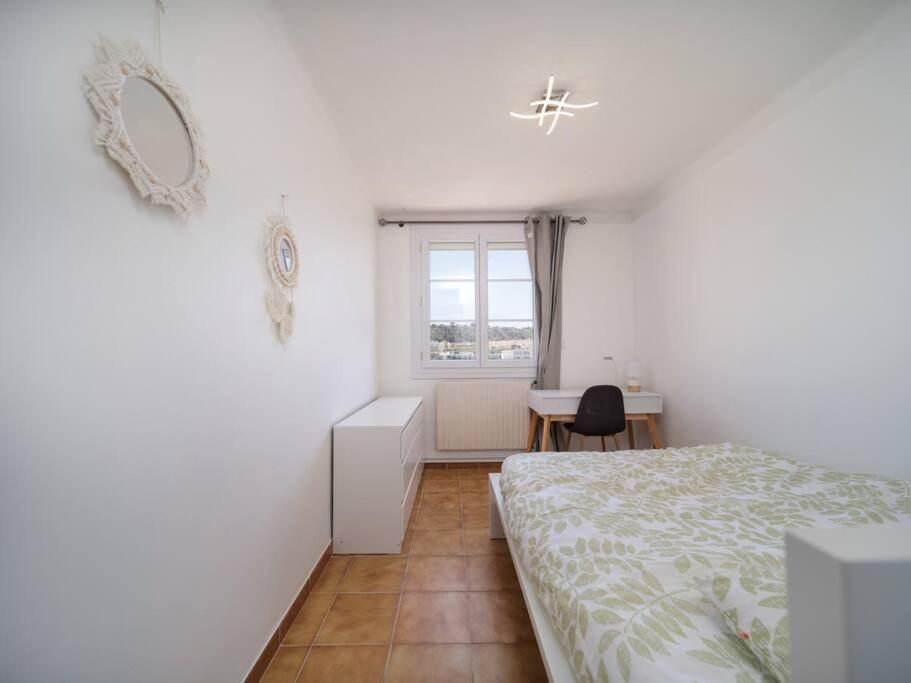 Appartement Tout Equipe Traversant 6 A 8 Couchages Marseille Extérieur photo